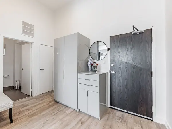 1842 Queen ST E #304, Toronto E02, ON M4L 6T3