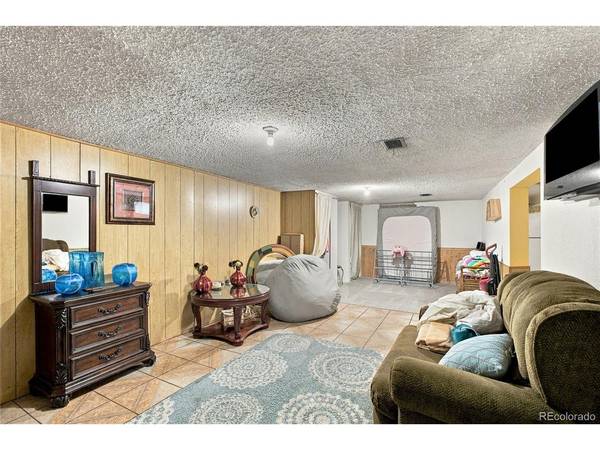 6841 Irving, Denver, CO 80221