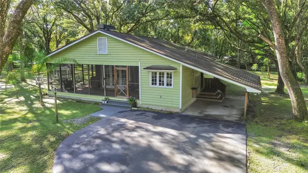 6075 COUNTRY CLUB RD, Zephyrhills, FL 33544