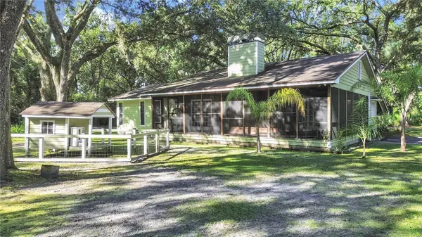 6075 COUNTRY CLUB RD, Zephyrhills, FL 33544