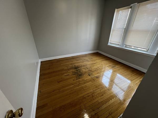 6802 S Clyde AVE #3, Chicago, IL 60649