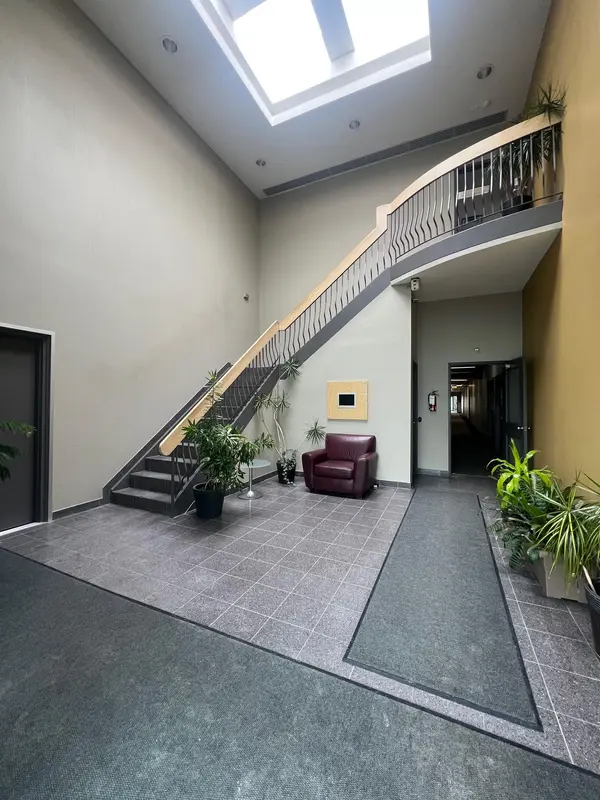 275 Renfrew DR #208, Markham, ON L3R 0C8
