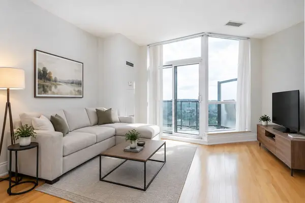 18 Harding BLVD #PH208, Richmond Hill, ON L4C 0T3