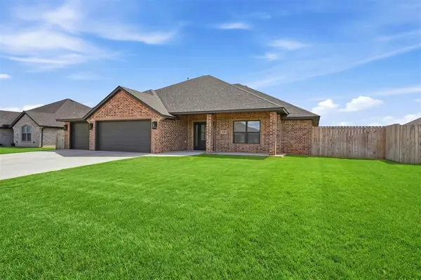 714 Sheryl LN, Altus, OK 73521