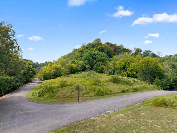 102 Rutherford Ln, Smithville, TN 37166