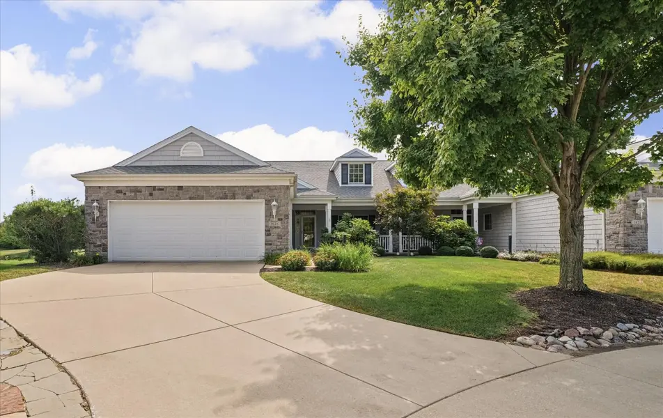 1626 Cobblefield RD #1626, Champaign, IL 61822