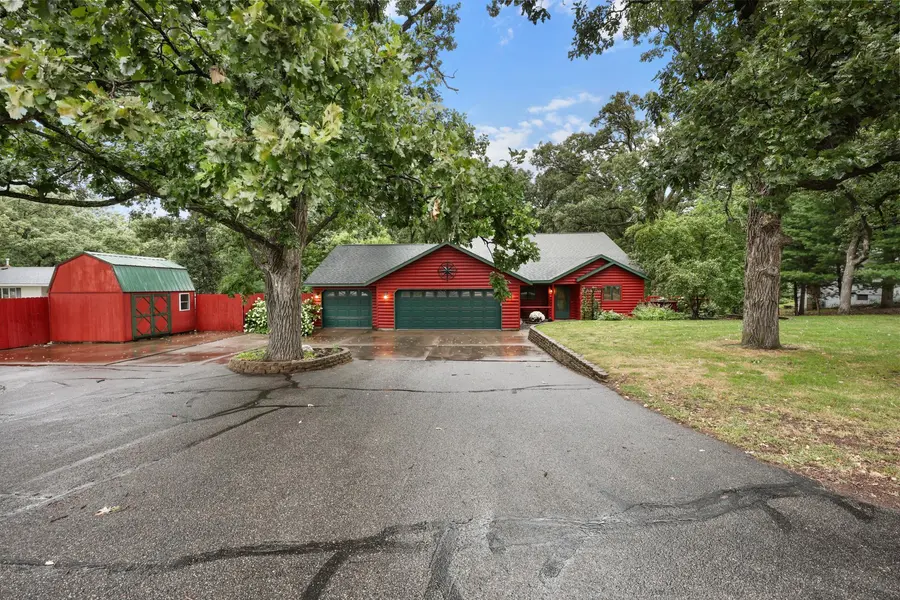 818 N Oak ST, Royalton, MN 56373
