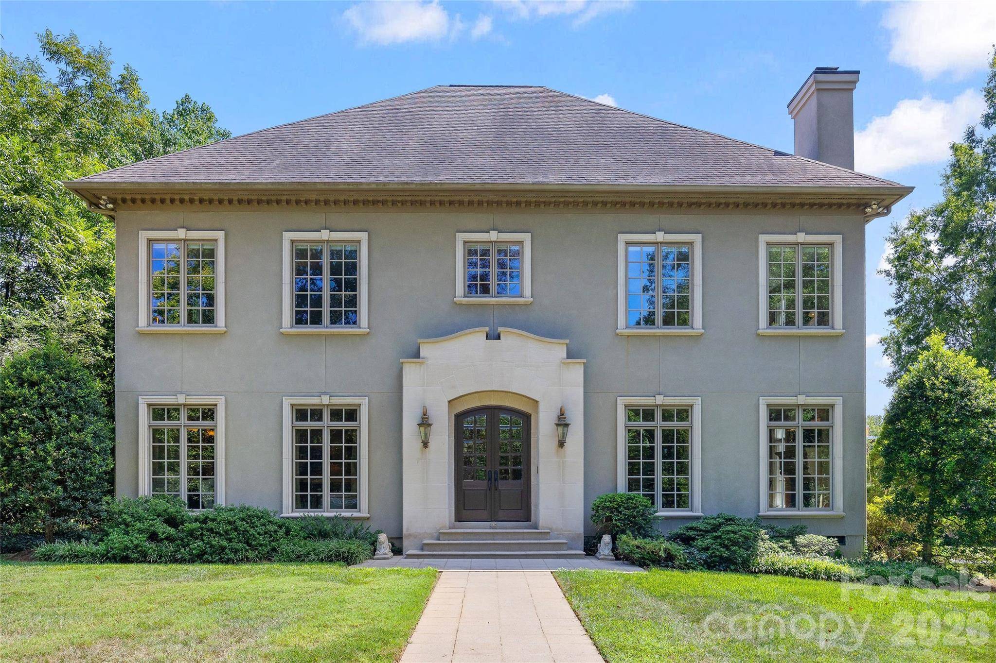 925 Harvard PL, Charlotte, NC 28207