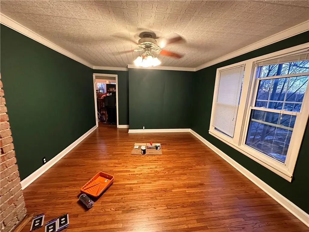 317 SE Grand AVE, Lee's Summit, MO 64063