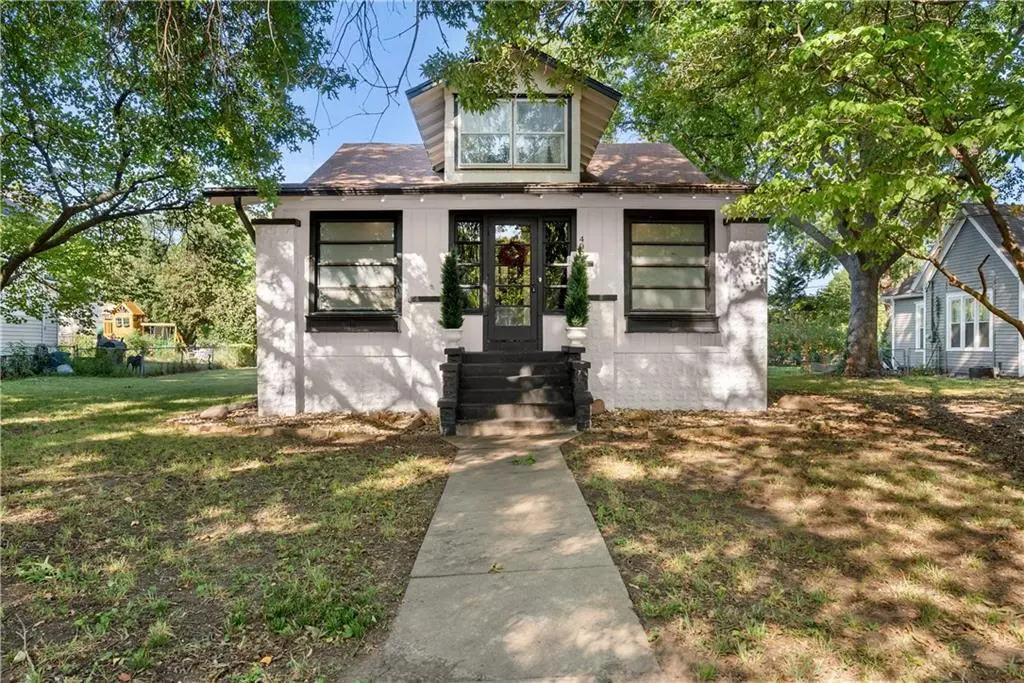403 S 1st ST, Odessa, MO 64076
