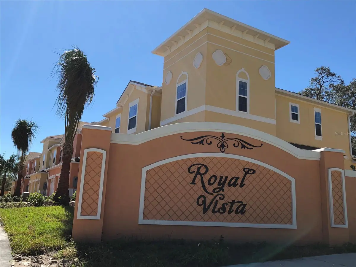 2043 ROYAL VISTA CT, Orlando, FL 32817