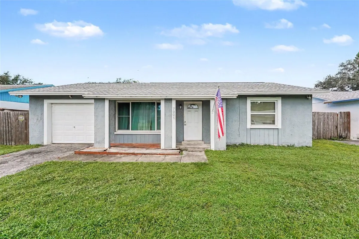 7991 ABERDEEN CIR, Largo, FL 33773