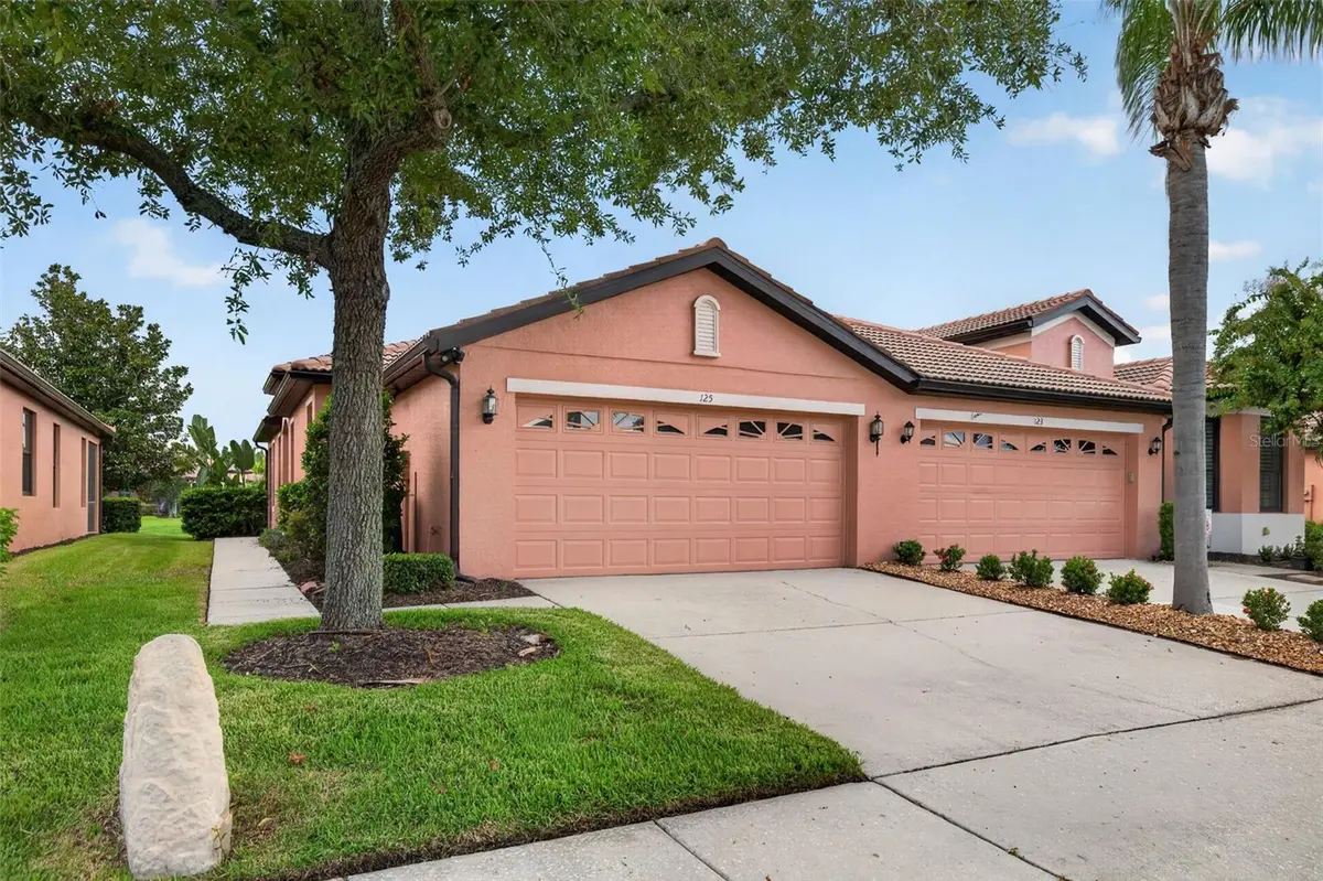 125 SHELL FALLS DR, Apollo Beach, FL 33572