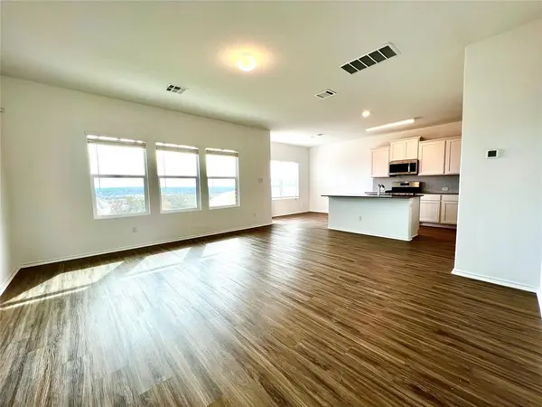 8001 Copper Prairie BND, Lago Vista, TX 78645