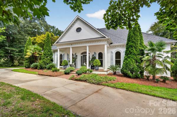 3747 Moorland DR, Charlotte, NC 28226