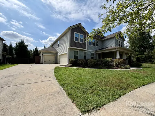10728 Vanguard Pkwy, Huntersville, NC 28078
