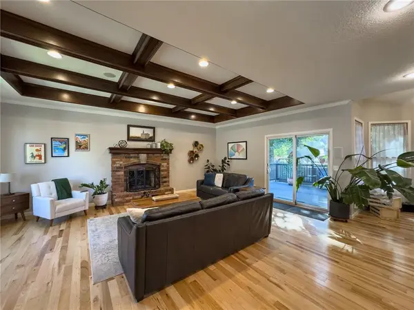 14682 W 144th TER, Olathe, KS 66062