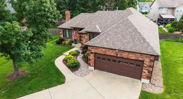 14682 W 144th TER, Olathe, KS 66062