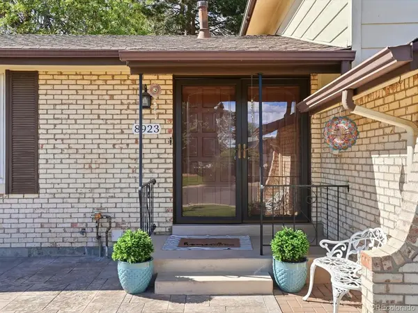 8923 W Warren, Lakewood, CO 80227