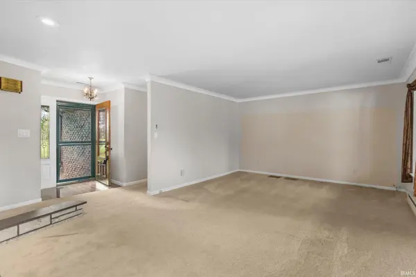 5465 N Feather Valley RD, Fremont, IN 46737
