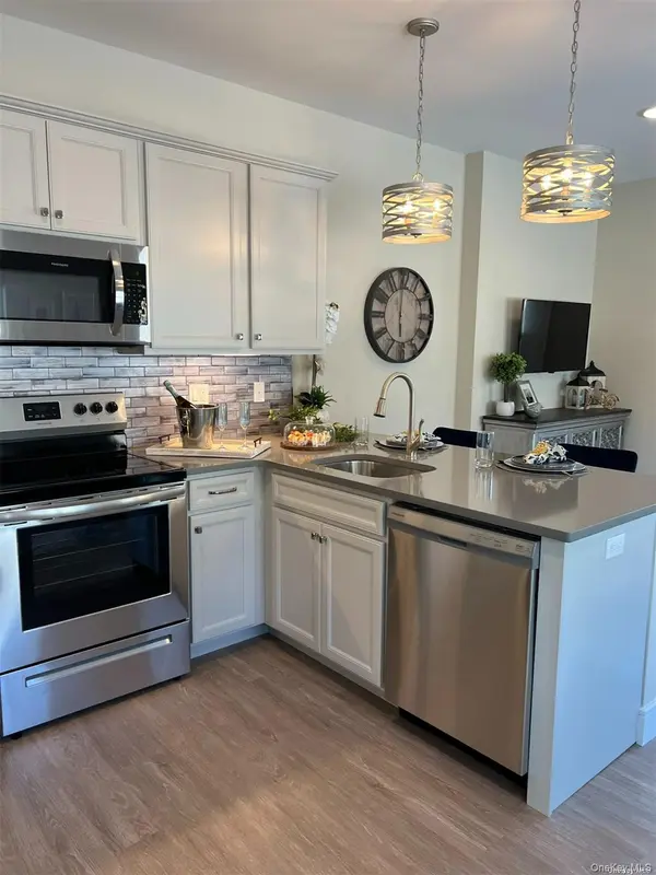 1080 New York AVE #307, Huntington Station, NY 11746