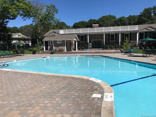5 exeter PL #505B, Coram, NY 11727