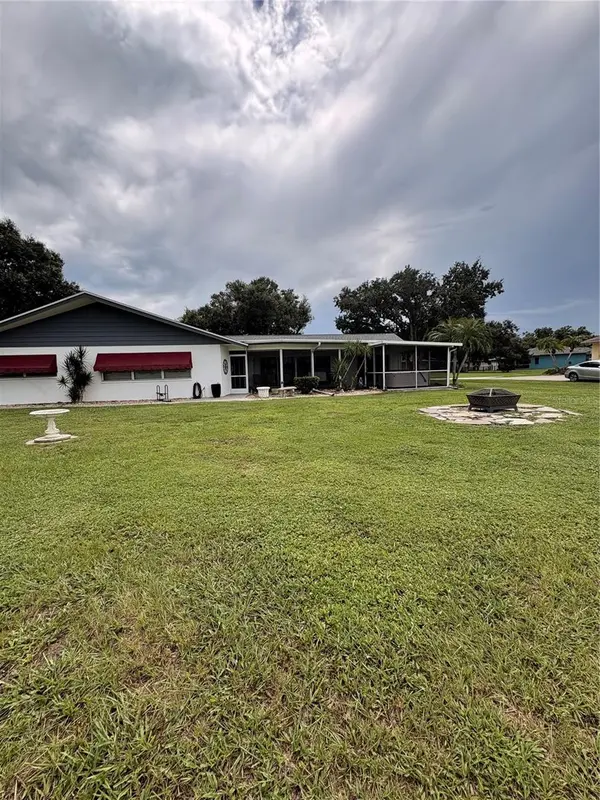 1936 ROLLING GREEN CIR, Sarasota, FL 34240