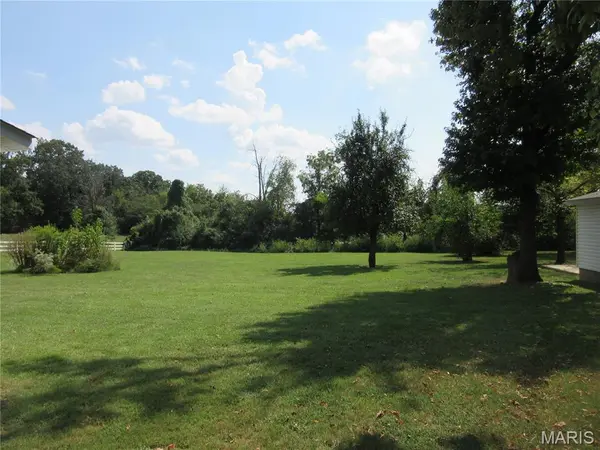 2744 Barron RD, Poplar Bluff, MO 63901