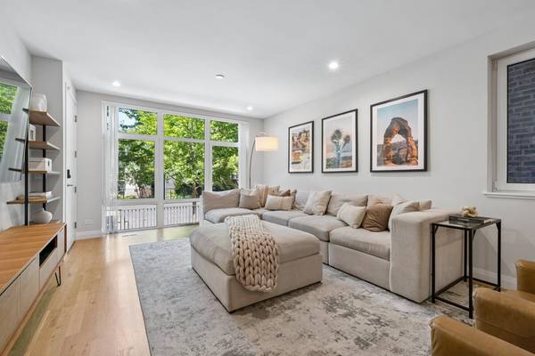 2719 W Haddon AVE #1, Chicago, IL 60622