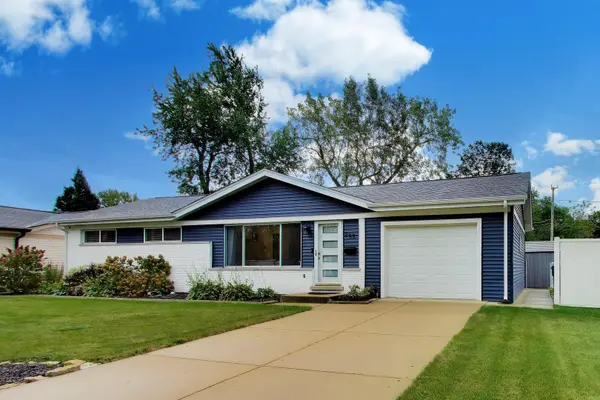 249 W Daniels RD, Palatine, IL 60067