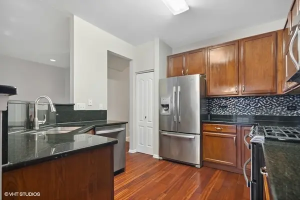 261 Sype DR, Carol Stream, IL 60188