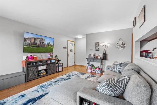 7932 164th CT #251, Tinley Park, IL 60477