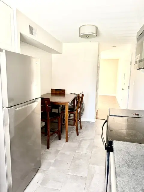 1260 W Byron ST #2, Chicago, IL 60613