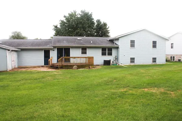 419 Richmond Hill DR, Geneseo, IL 61254