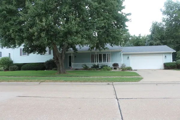 419 Richmond Hill DR, Geneseo, IL 61254