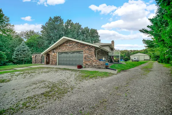 435 W 300, Valparaiso, IN 46385