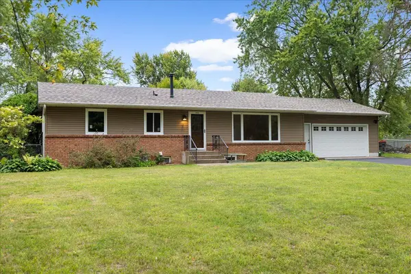 6101 Oak CIR, North Branch, MN 55056