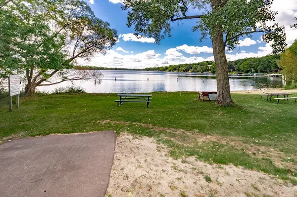 3421 Kent ST #407, Shoreview, MN 55126