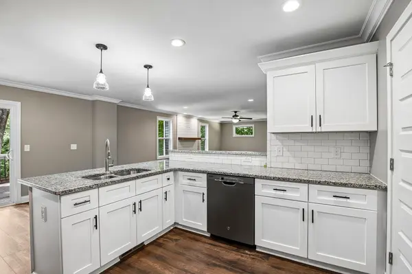 2320 Bearden Rd, Clarksville, TN 37043