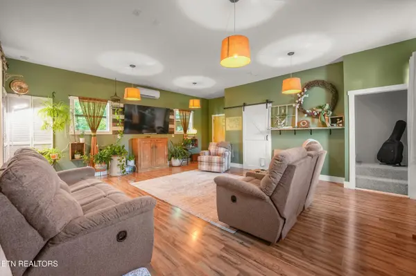 882 Pigeon Ridge Rd, Crossville, TN 38555