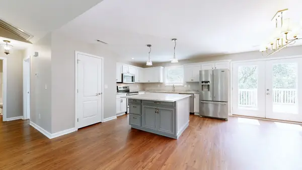 1909 Pointe Barton Dr, Lebanon, TN 37087