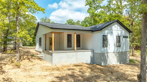 163 Countrywood Ln, Hohenwald, TN 38462
