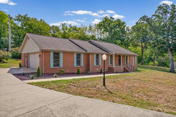 1681 Lovers Ln, Hopkinsville, KY 42240