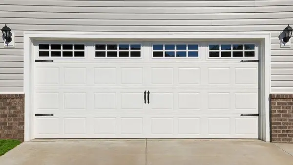 565 Landseer DR, Landrum, SC 29356