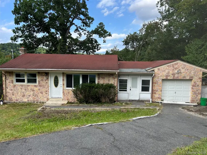 11 Ann PL, Sloatsburg, NY 10974