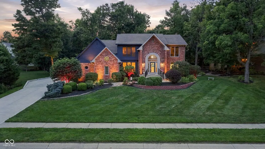 8510 Bluefin CIR, Indianapolis, IN 46236
