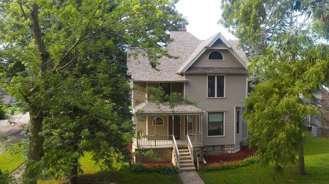 406 Ferguson ST, Charles City, IA 50616