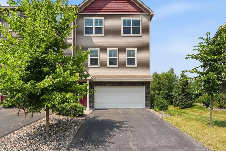 9669 Olive LN N, Maple Grove, MN 55311