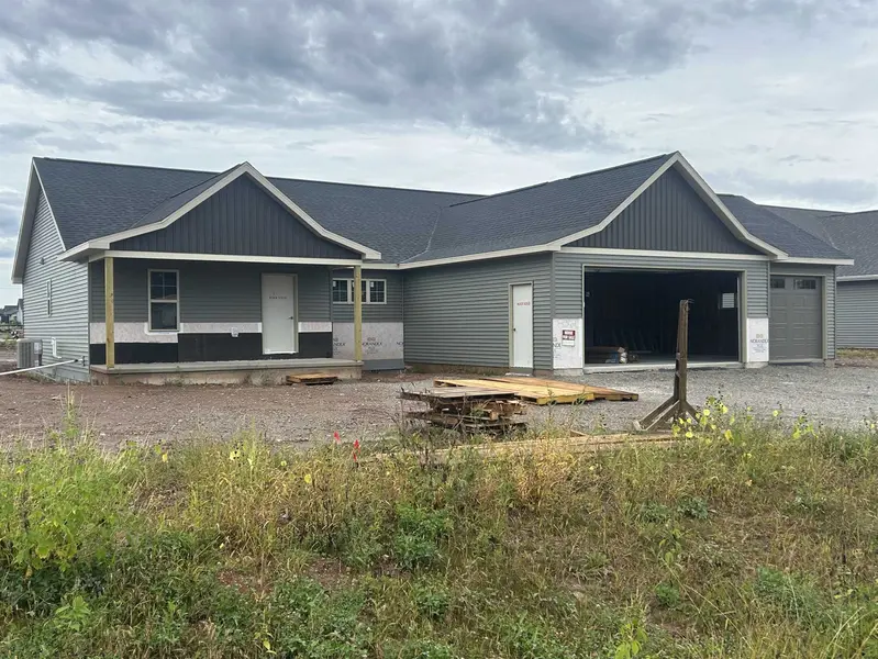8361 MARLO AVE, Neenah, WI 54956