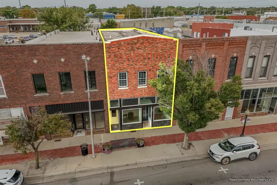 419 N Main, Newton, KS 67114